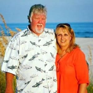 Meet your Posher, Lois